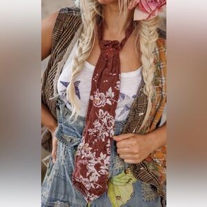 Magnolia Pearl Floral Maroon Scarf